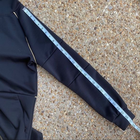 Fabletics Livia Black Gold Hoodie Jacket L - Picture 6 of 11